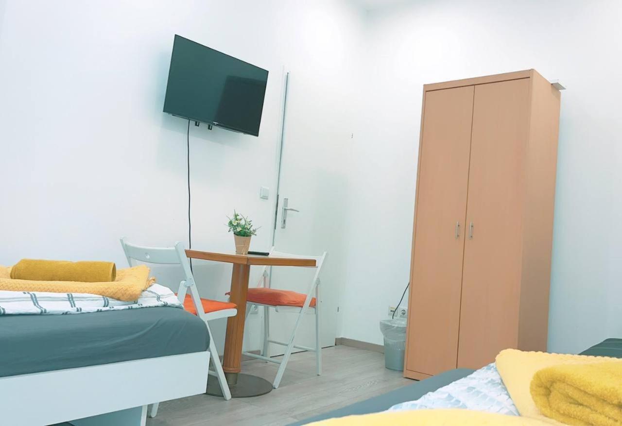 Comfort Triple Room Hn Wien Exterior foto